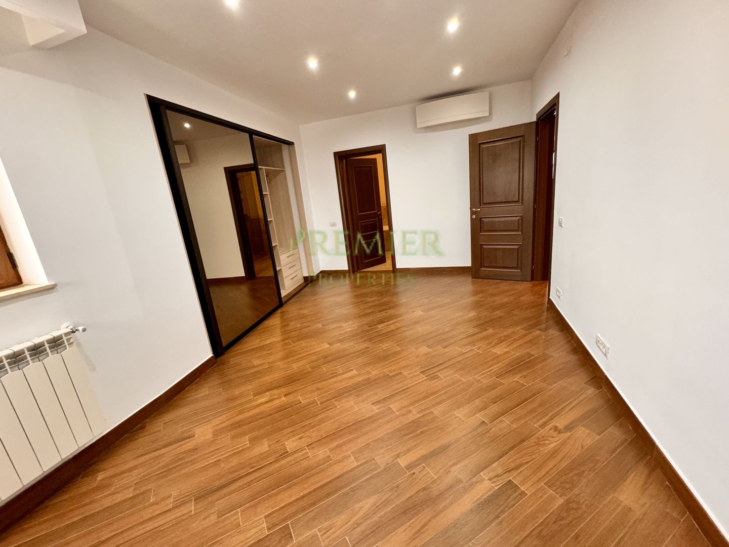 APARTAMENT DE 3 CAMERE DE VANZARE IN BLOC SOLID | DOROBANTI | R.BELLER | - Poză 5
