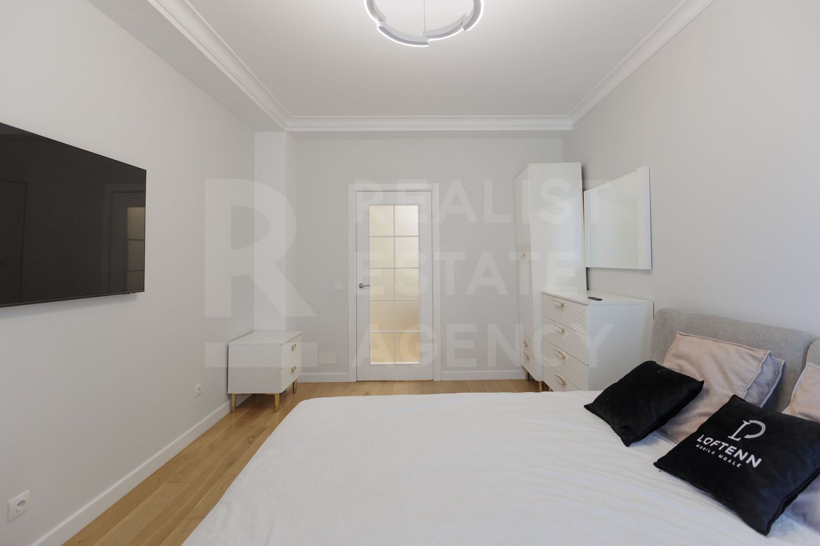 Chirie, apartament , 3 camere, str. Constantin Stere, Buiucani - Poză 1