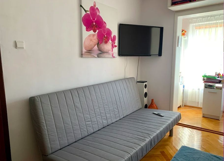 APARTAMENT RENOVAT 3 CAMERE BUCOVINA - Poză 2