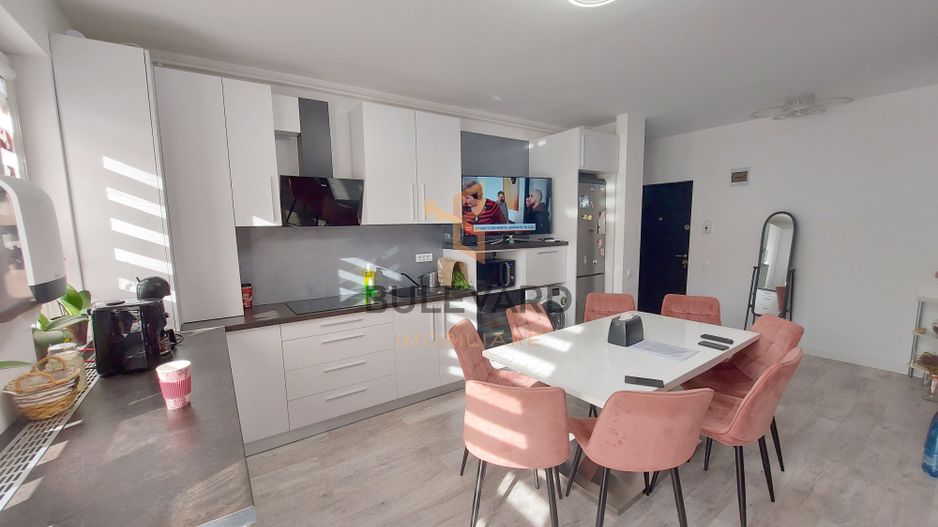 Apartament cu 3 camere+parcare, zona Terra! - Poză 2