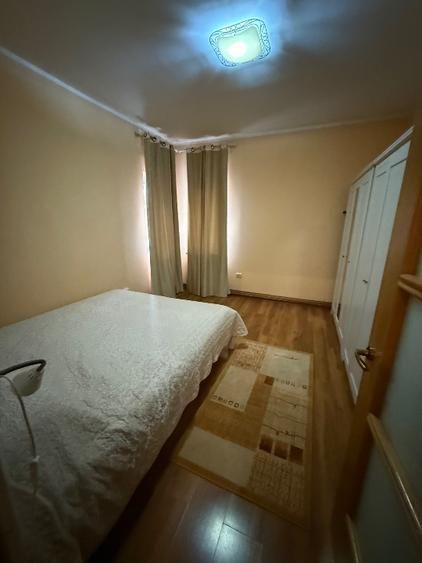 Apartament în vila Rond Alba Iulia/Decebal - Poză 2