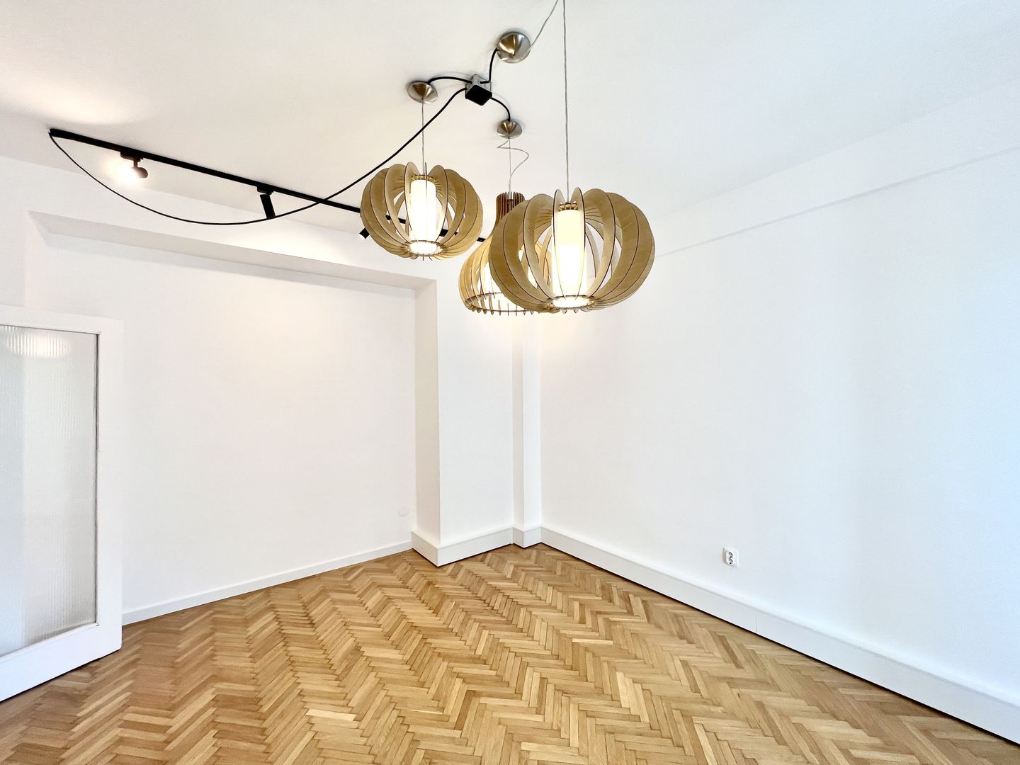 Apartament 3 camere renovat Vasile Conta Universitate Romana - Poză 6