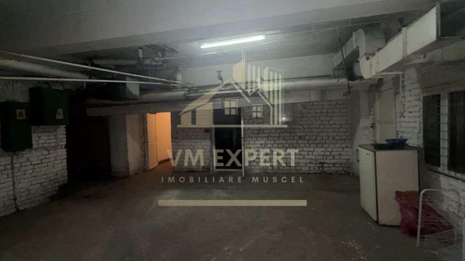 SPAȚII COMERCIALE DE INCHIRIAT ZONA ULTRACENTRALĂ CAMPULUNG - Poză 11
