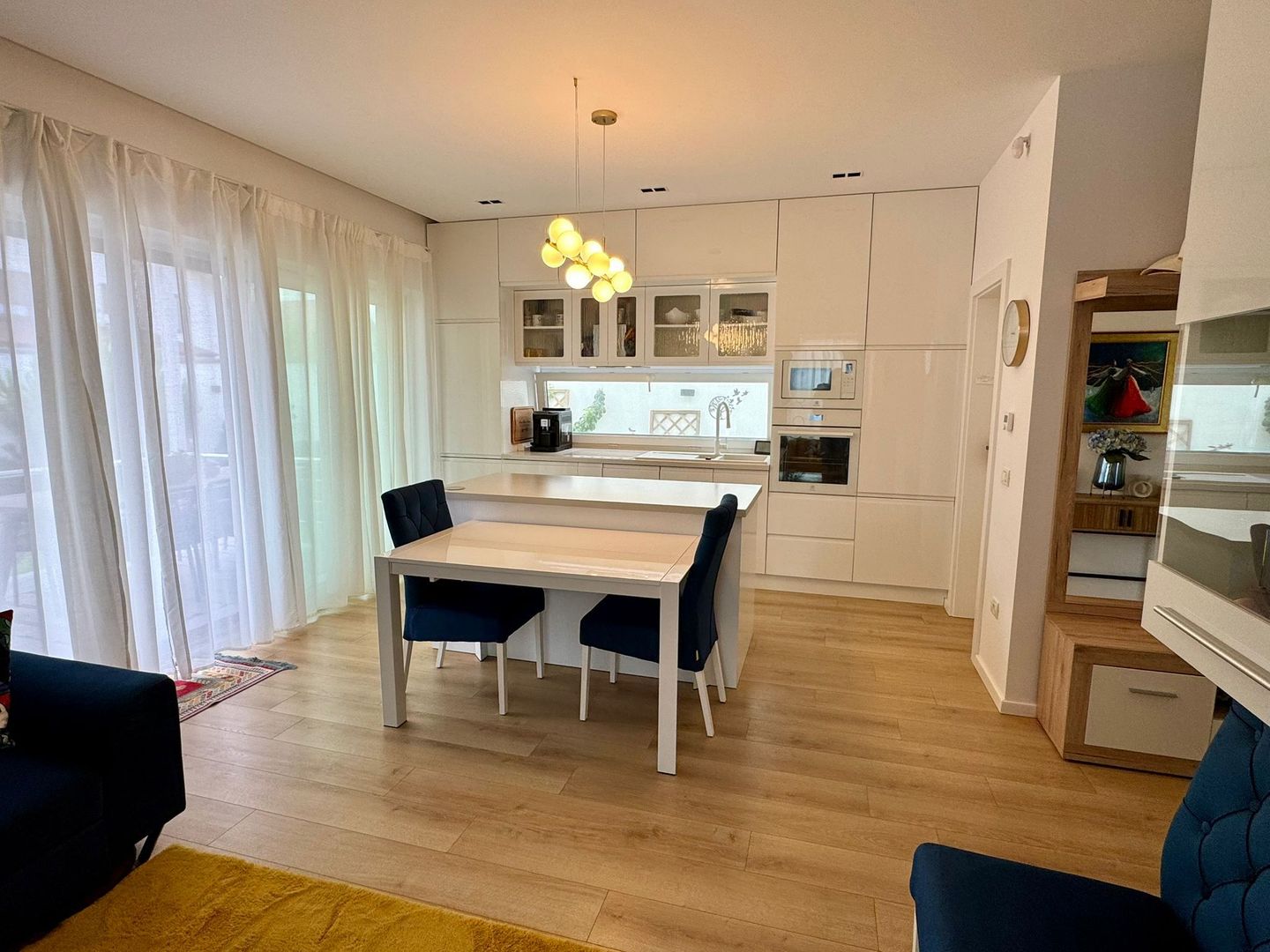 Locuinta parter mobilata si utilata cu jacuzzi - Poză 9