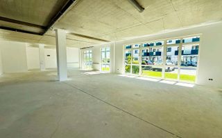 Spațiu comercial 259 mp Sibiu | open space | vitrine pe 3 laturi - Poză 3