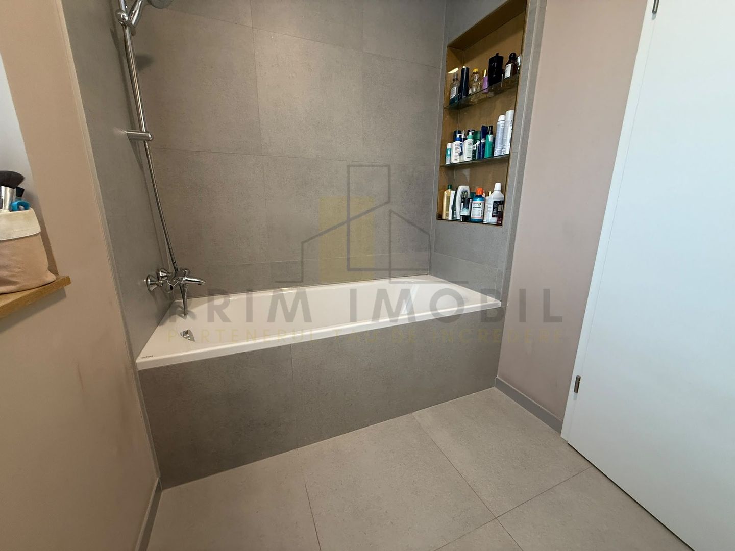 Vila individuala Bucium, 3 camere, curte proprie, mobilata complet, - Poză 16