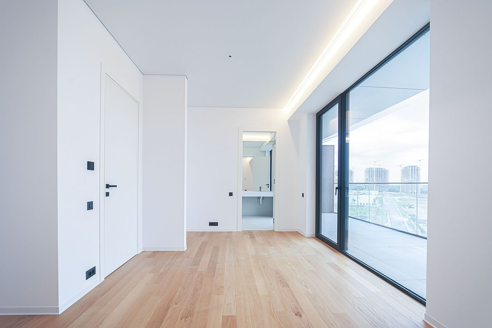 Apartament de Vânzare cu 3 Camere în Zona de Nord a Bucureștiului - Poză 25