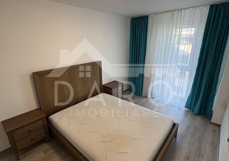 Vand apartament 2 camere - Poză 2