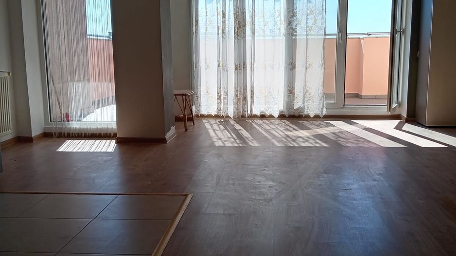 Vanzare apartament 2 camere, 80mp, 2 bai, in Edenia Titan - Poză 5