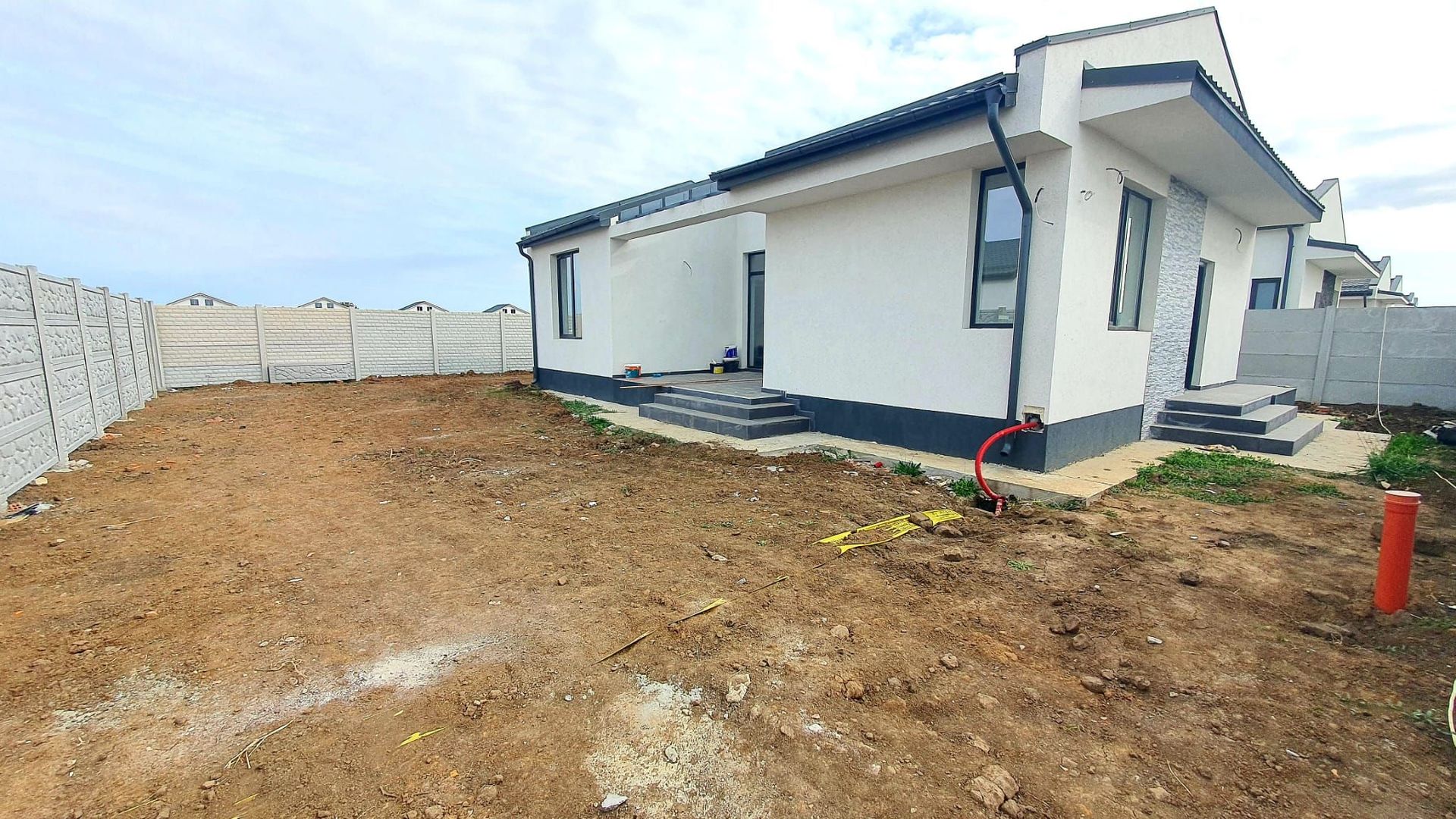 Vila individuala 4 camere intrare com. Berceni - Poză 1