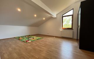 Vila spatioasa 6 dormitoare | gradina | Garaj - Poză 27
