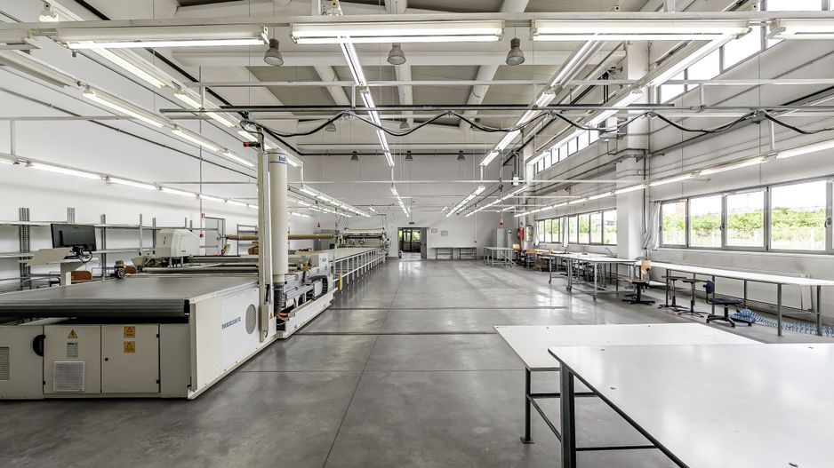 Oportunitate: Hală de producție și depozitare cu birouri în Arad - Poză 7