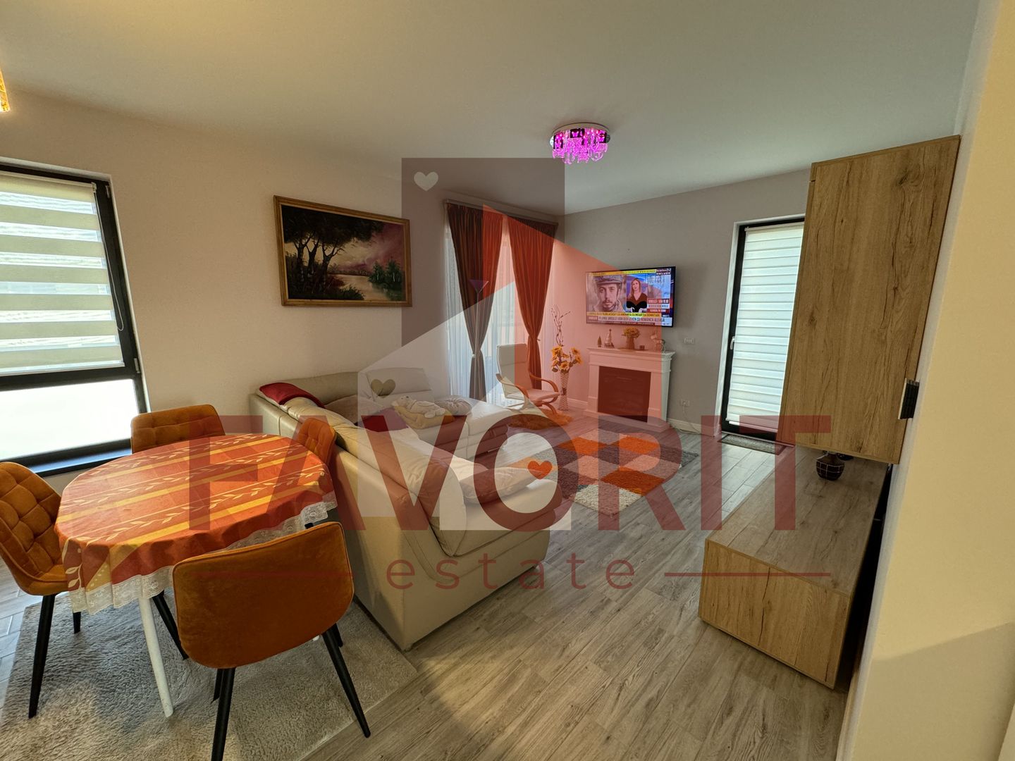 Terasa generoasa. Modern amenajat. - Poză 1