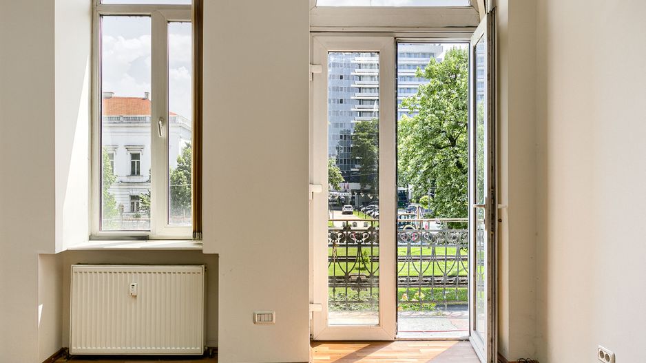 Birou la etajul 1 în zonă ultracentrală - Poză 3