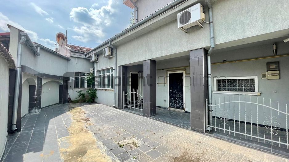 Casă ideală pentru familie, 263 mp cu garaj in Calea Aradului - Poză 10