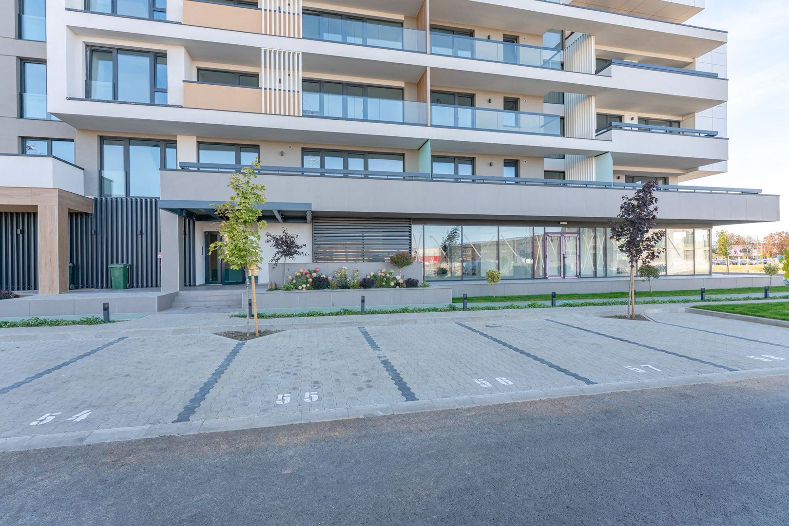 Spațiu Comercial Bartolomeu | 159 mp | Parter | Vitrină Stradală - Poză 2