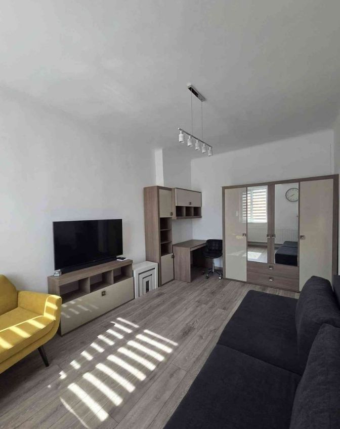 Apartament cu o camera | Central | The Office - Poză 1