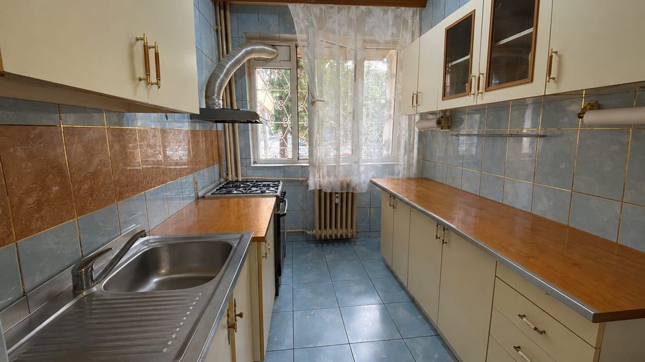 Apartament 3 camere - Strada Baba Novac - Poză 1
