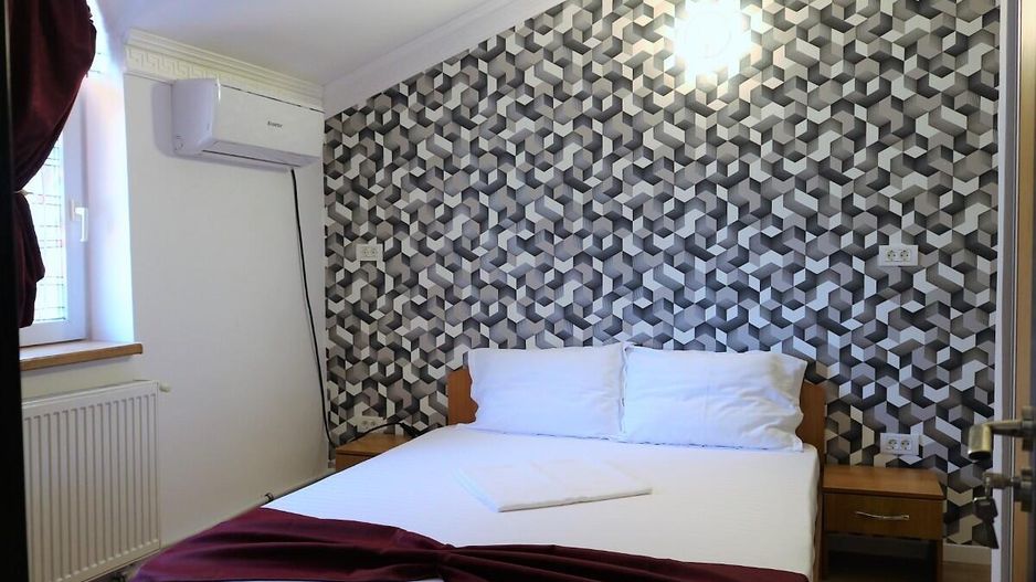 Mamaia Nord - Langa Mare, pensiune la cheie, 11 camere, 9 bai! - Poză 77