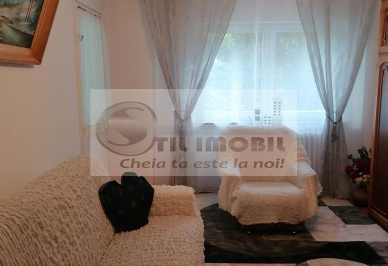 Apartament 2 camere - Zona Nicolina  -  450 Euro - Poză 1