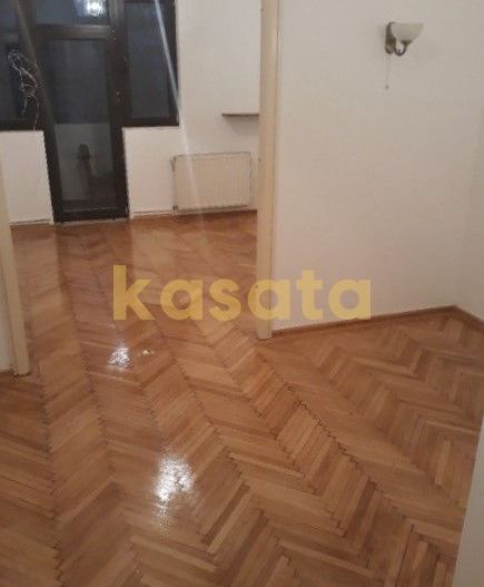 Apartament 4 camere ultracentral | Etaj 3/3 | Lift și renovare - Poză 14