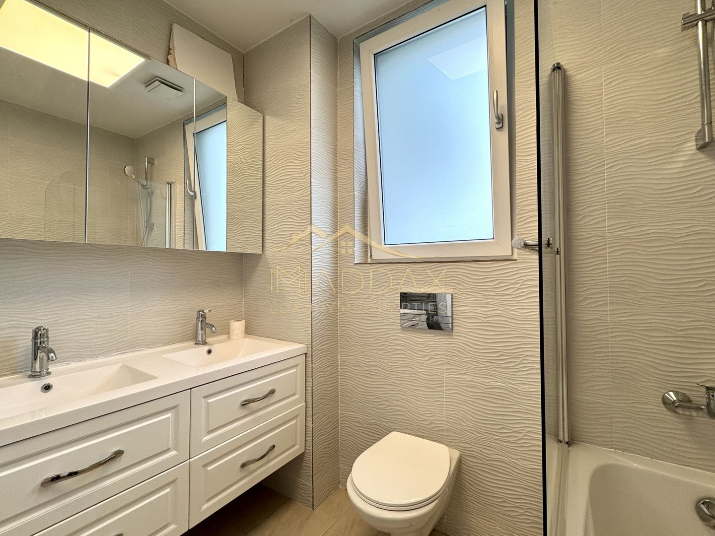 4 rooms apartment - 122 sqm// 1 Parking / Floreasca - Lake View - Poză 18