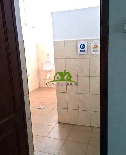 Cladire ideală pentru diverse scopuri comerciale sau industriale - Poză 19