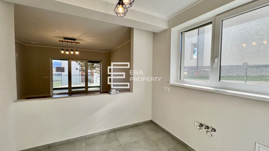 Apartament 2 camere /LA CHEIE/ INTABULAT /zona Aeroport Sibiu - Poză 3