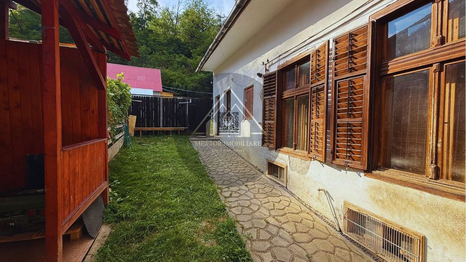 Casa saseasca, de vanzare la Richis - Transilvania - Poză 5