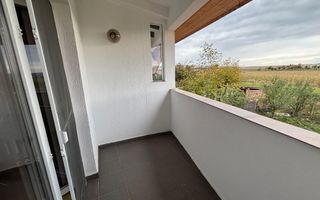 Casa moderna cu 3 dormitoare garaj si terasa Cartier Eden Sura Mica - Poză 9