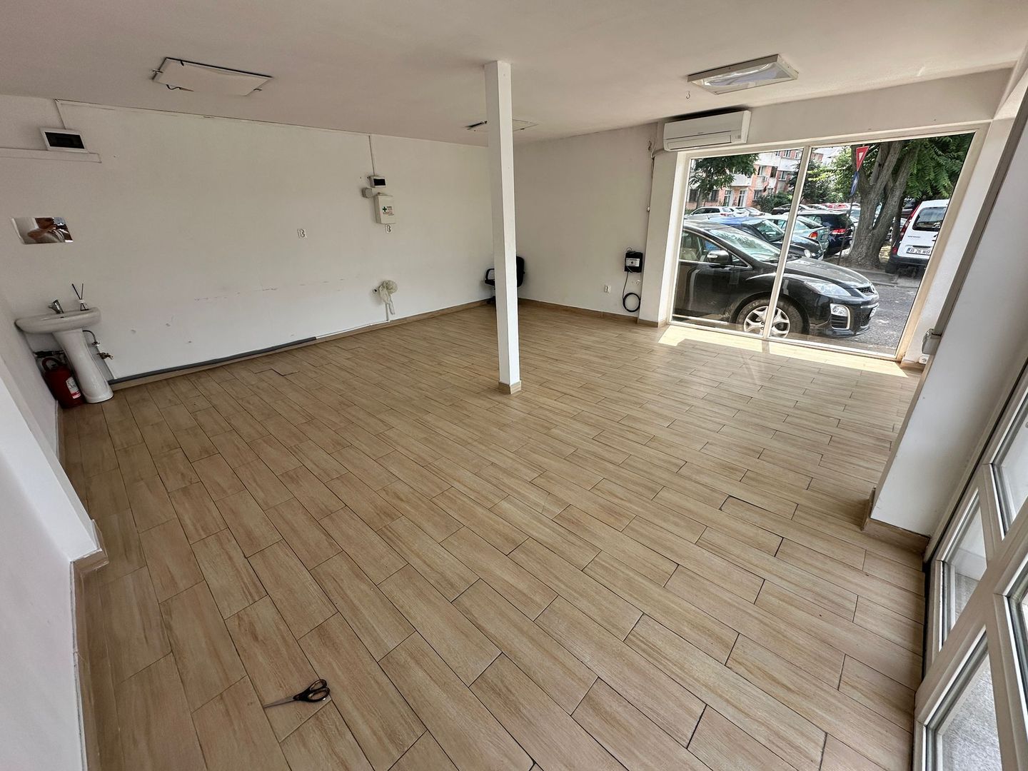 Spatiu Stradal 38mp Calea Rahovei Viilor Progresului Jumbo Mall Birou - Poză 10