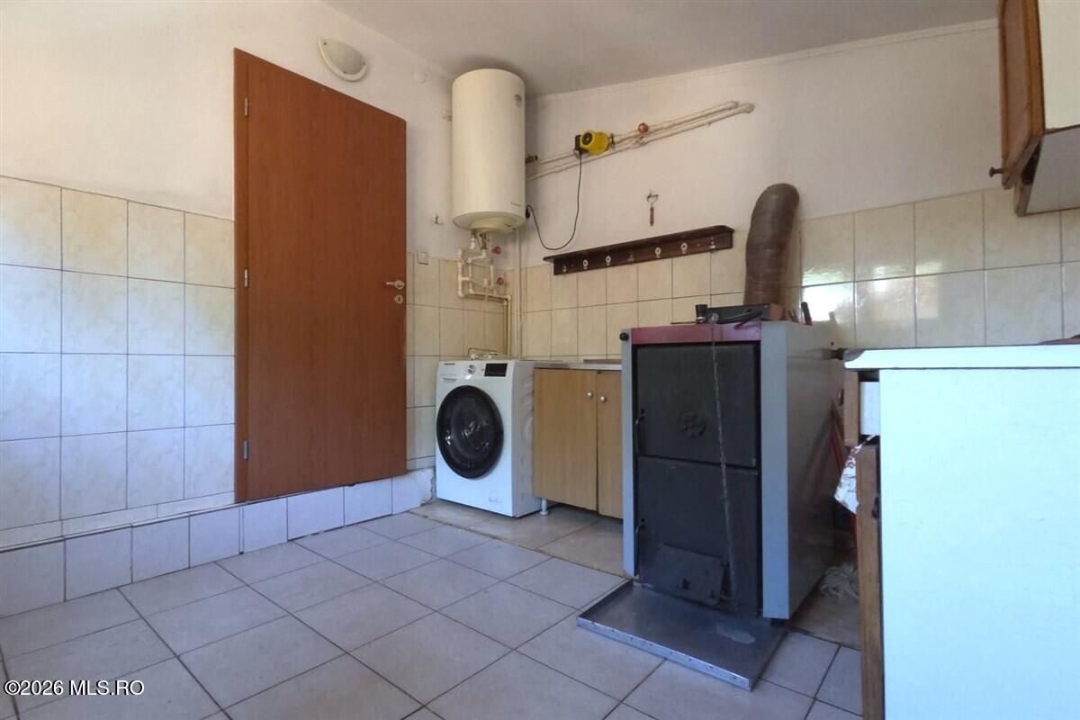 Castelu - Str. Florilor, casa din 2012, teren 737 mp si 106 mp utili - Poză 21