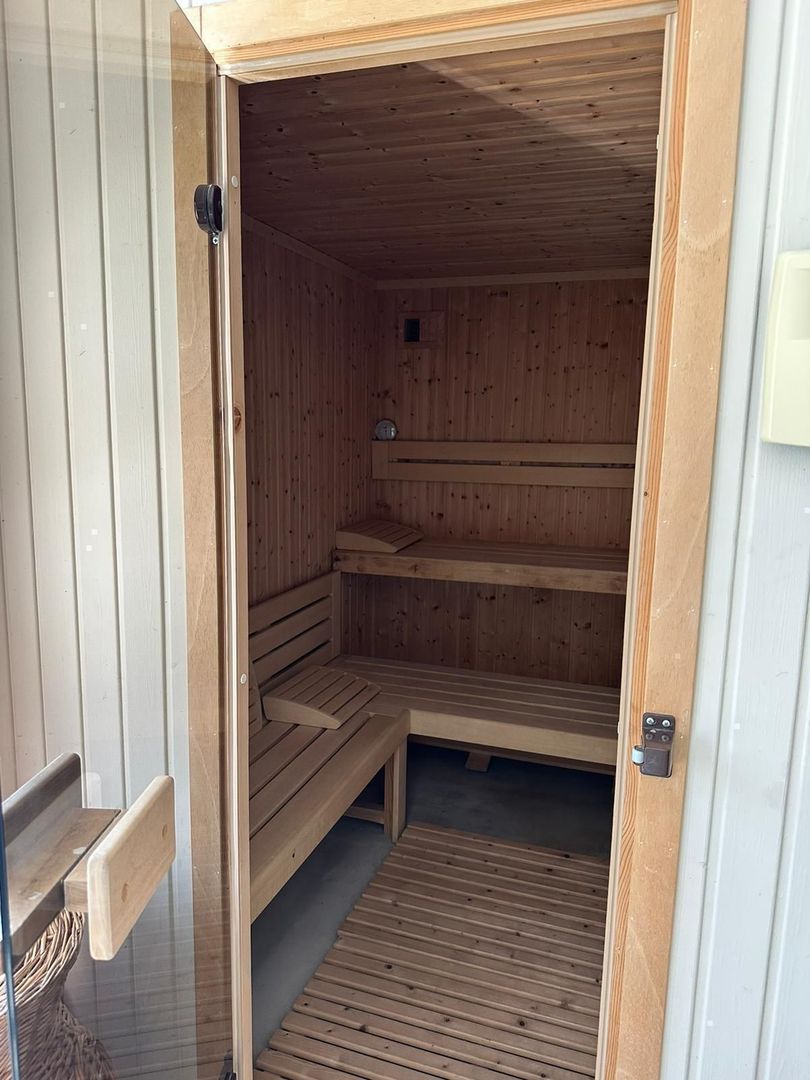 Casa saseasca CRISTIAN,amenajata LUX,pt turism,piscina,curte - Poză 8