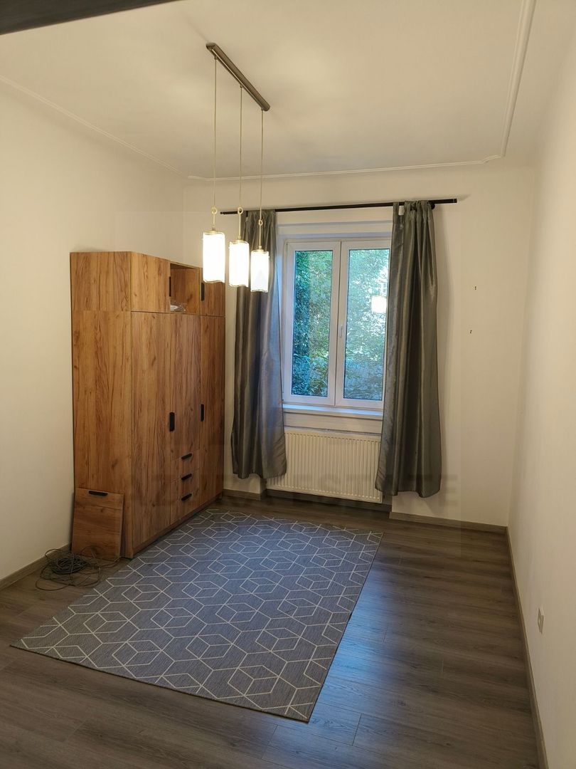 Apartament 4 camere 111 mp utili garaj si teren 458 mp zona Centrala - Poză 12