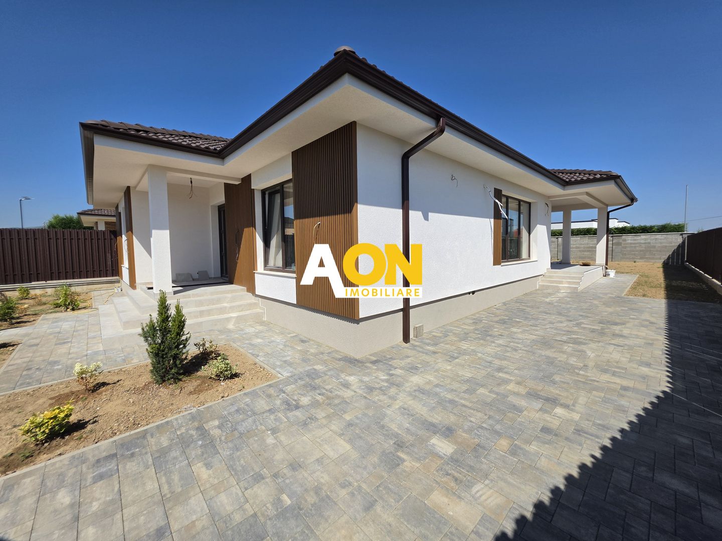 Casa noua, 4 camere, cu predare la cheie, 510 mp teren, Cetate - Poză 3