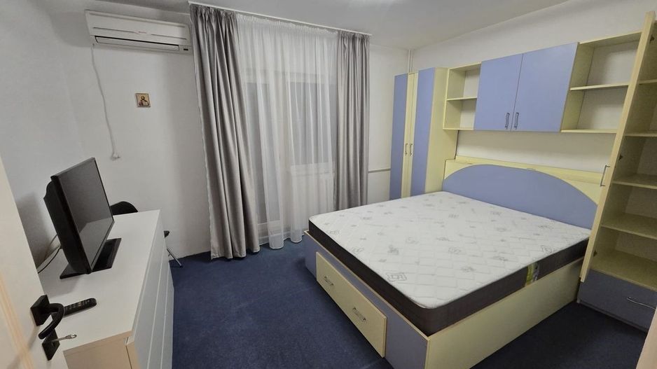 Închiriez apartament 2 camere, Mall Vitan, mobilat, metrou 4 minute - Poză 2