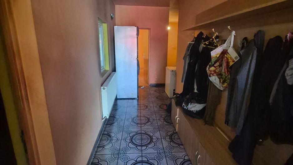 Vilă S+P+2 lângă Dragonul Roșu -375 mp + subsol+magazin - Poză 18