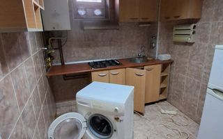 BRASADAS închiriază garsoniera 30mp la DEMISOL zona Bd.Unirii. - Poză 4