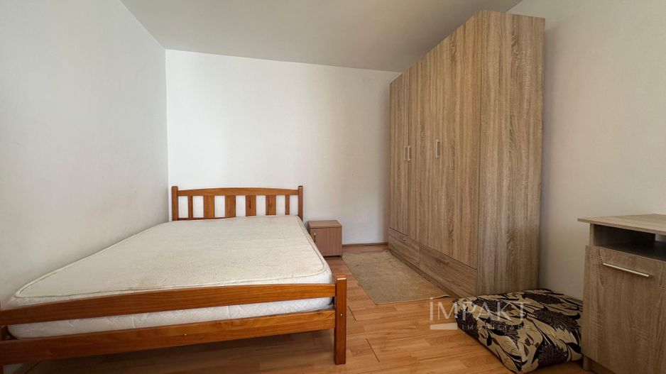 Imobil cu 5 apartamente separate, ideal pentru investitie - zona UMF! - Poză 25