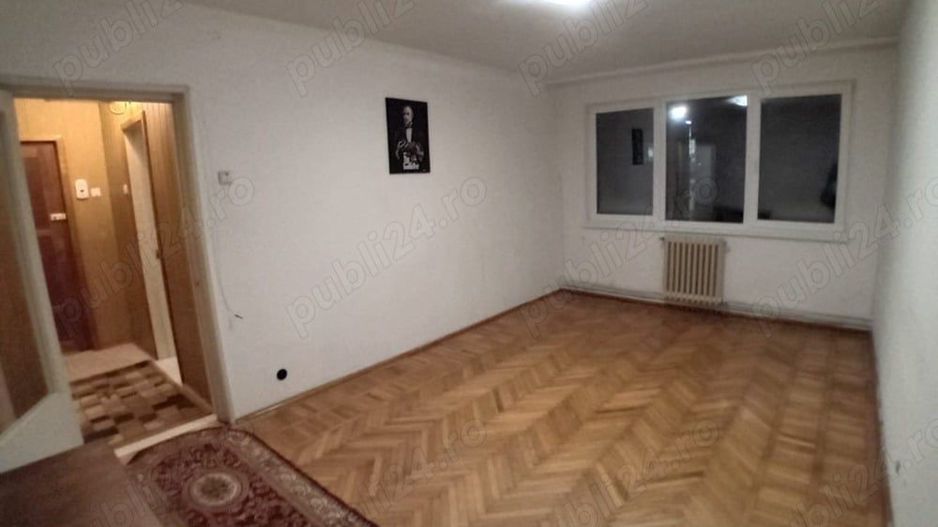 Apartament 3 camere, Micro16, Complex Siret - Poză 1