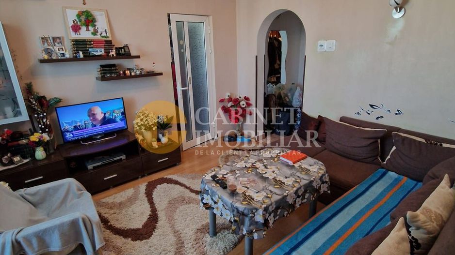 3 Camere Semidecomandat, zona Alexandru-Familial. - Poză 2