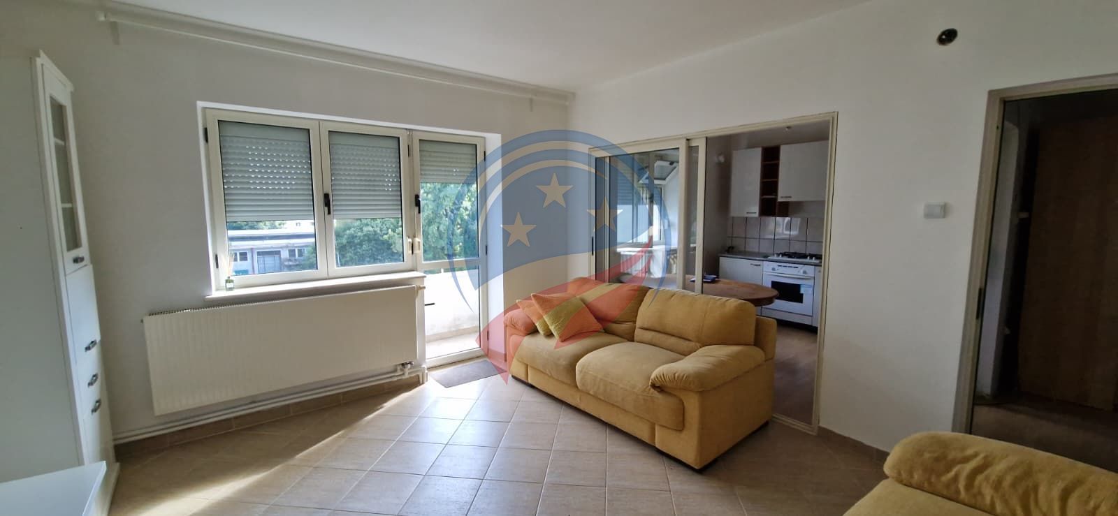 Apartament cu 2 camere de vânzare – Craiova, zona Ștefan Velovan | Etaj 2/2 - Poză 1