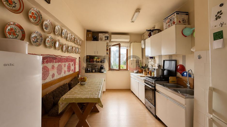 Apartament 3 camere, 2 bai, etaj intermediar, Piata Flora - Poză 4