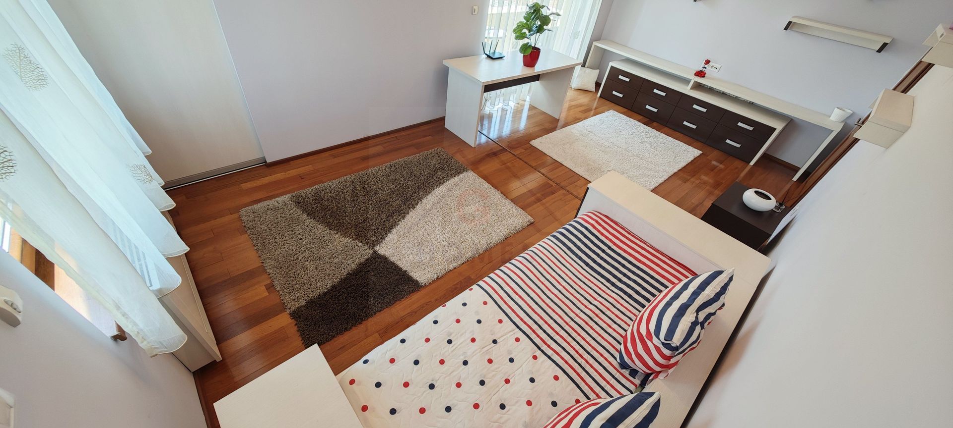 Casa spatioasa. Pretabil si pt. clinica, invatamant, camin varstnici. - Poză 8