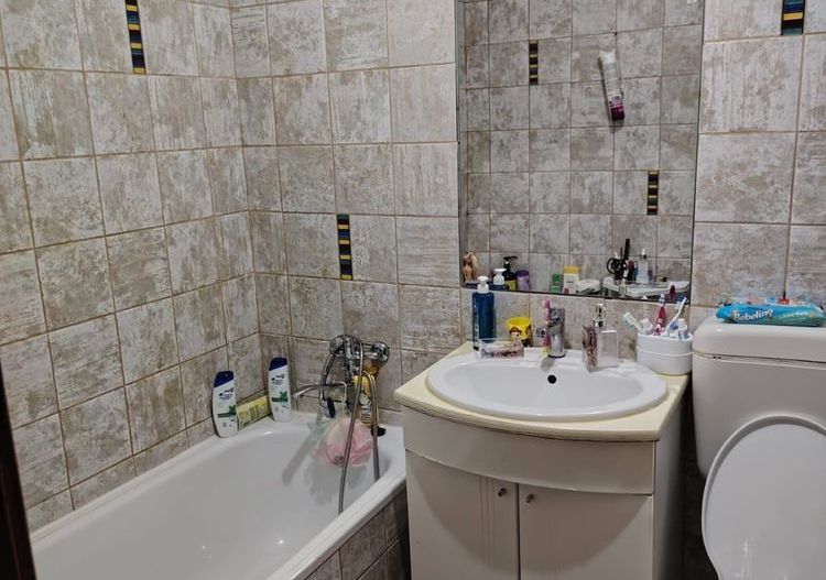 BRASADAS vinde ap 2 cam pe Closca etaj 2. - Poză 7