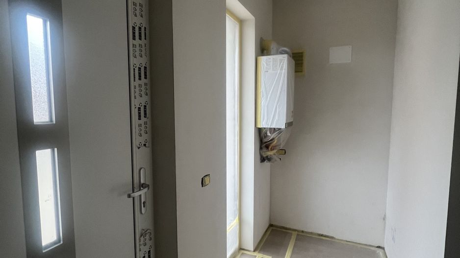 Casa P+1E la cheie 3 camere în GIROC - Poză 8