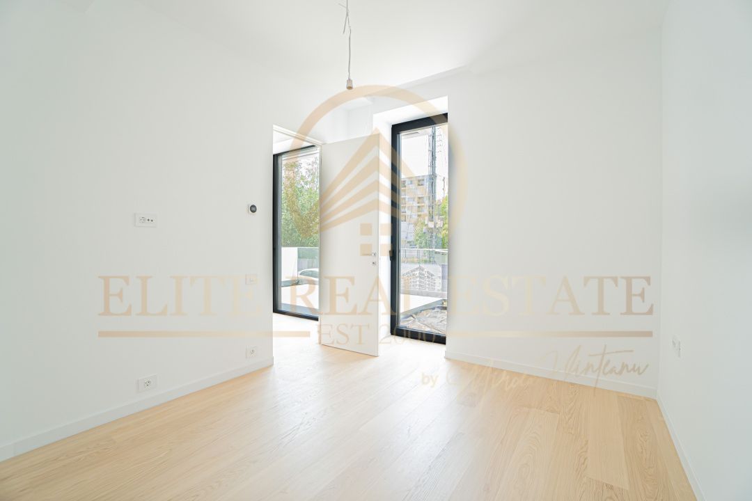 Stațiunea Mamaia - Vânzare apartament cu 2 camere, 2 bai, la 2 pasi de mare. - Poză 6
