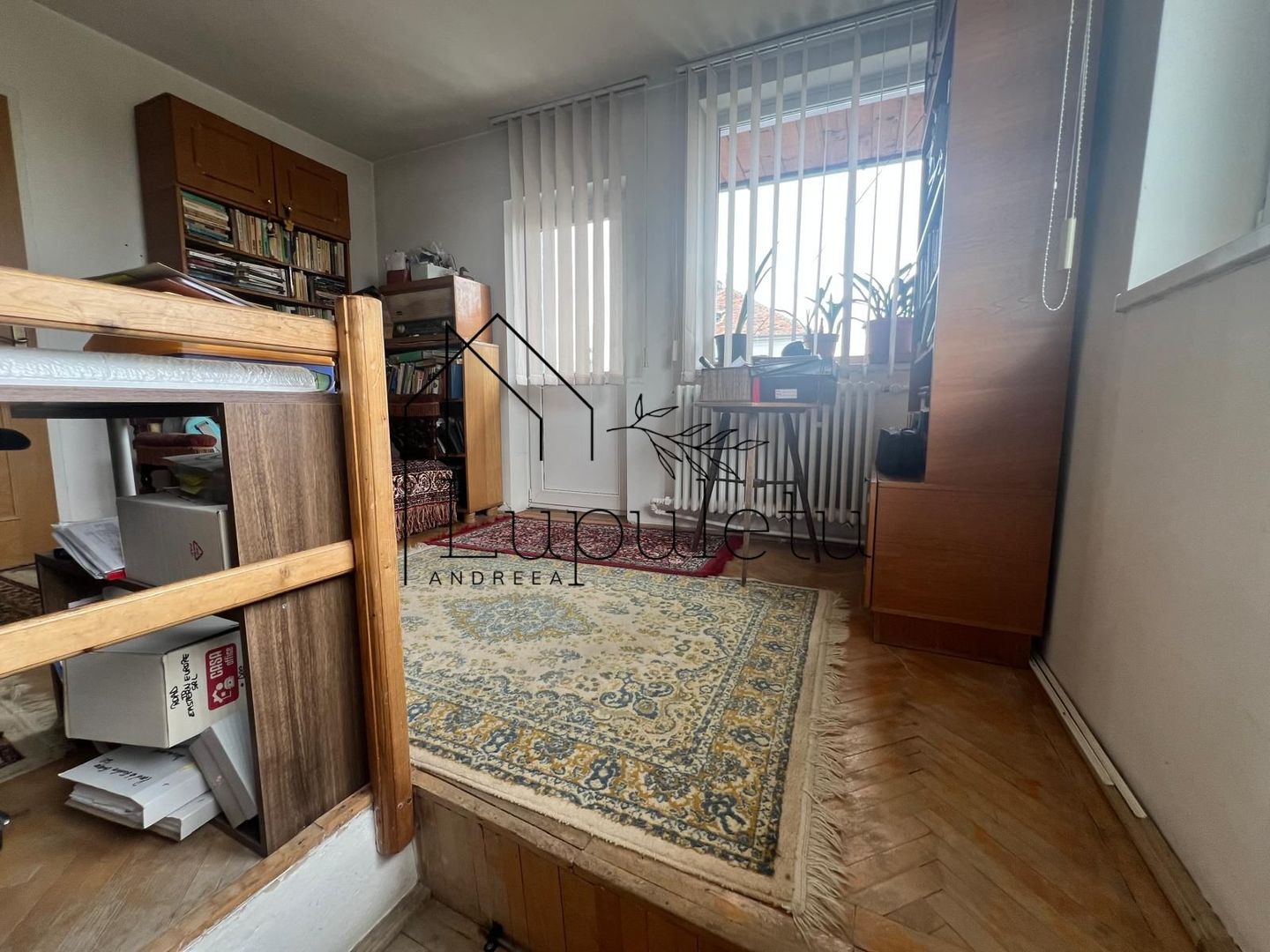 Casă de Vanzare | 200 MPU | Teren 305 MPU | Ultracentral - Poză 32