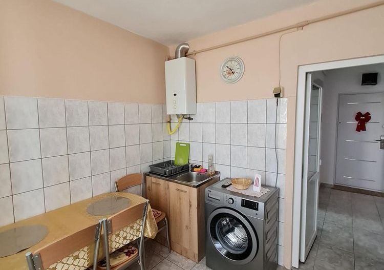 GARSONIERĂ DE VÂNZARE – SPAȚIOASĂ | DECOMANDATĂ - Poză 4