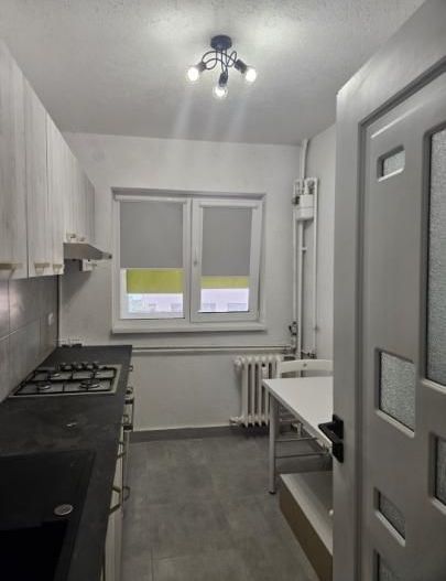 APARTAMENT RENOVAT SI MOBILAT ZONA PAJURA - Poză 7